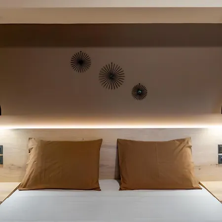 קאלאבאקה Novos Guesthouse Meteora מראה חיצוני תמונה