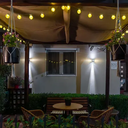 קאלאבאקה Novos Guesthouse Meteora מראה חיצוני תמונה