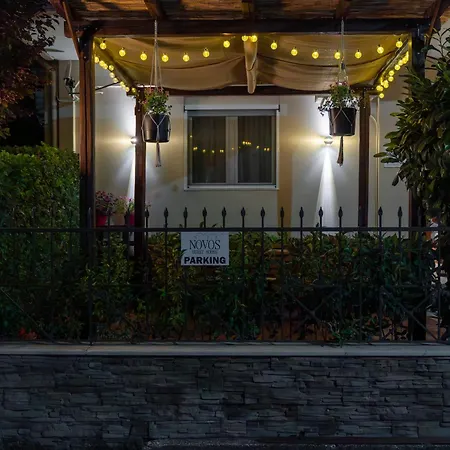 קאלאבאקה Novos Guesthouse Meteora מראה חיצוני תמונה